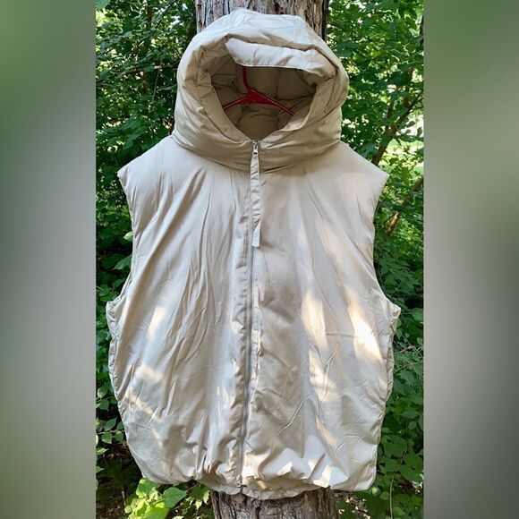 BDG Urban Outfitters Men's Cocoon Puffer Vest Taupe XXL New MSRP $ 149 NWT - Picture 2 of 12
